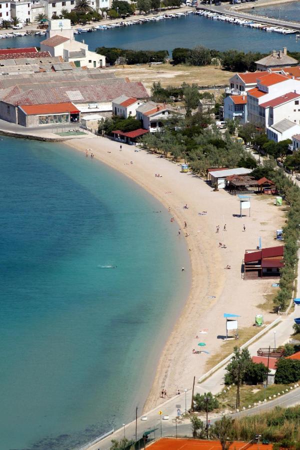 Apartments By The Sea Pag - 11778 Pag Town Kültér fotó